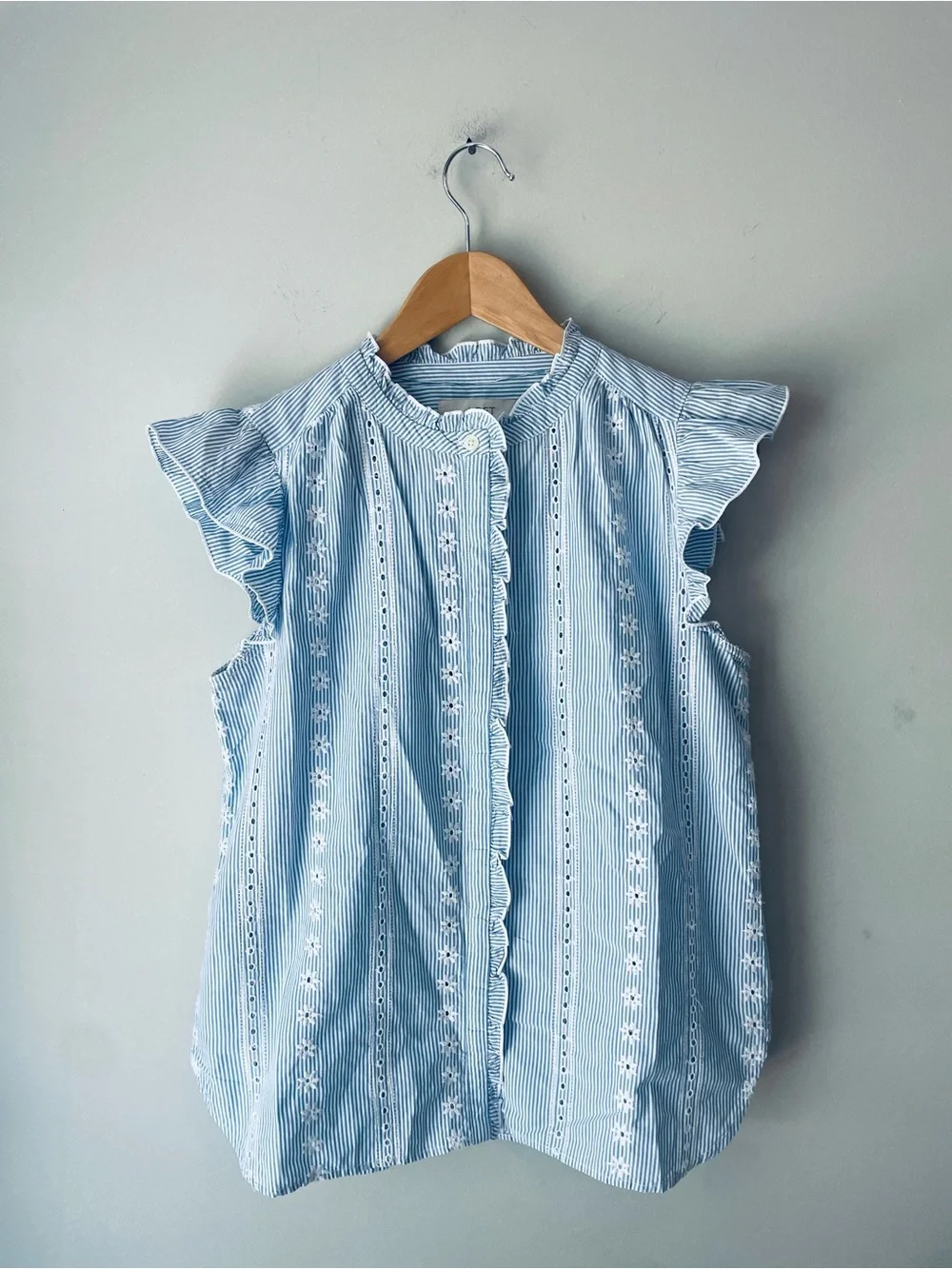 LOFT Eyelet Ruffle Top - Picture 1 of 7